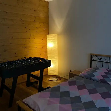 Apartman Podbrezova 펜션