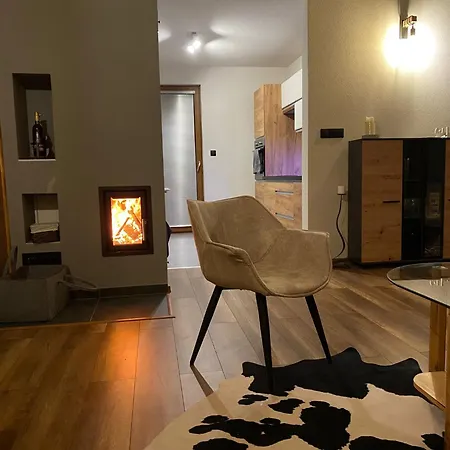 Apartman Podbrezova Tatil Evi