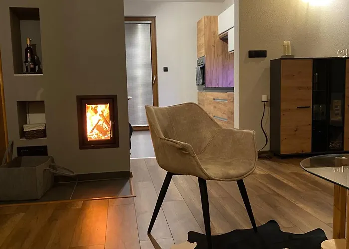 Apartman Podbrezova בית נופש